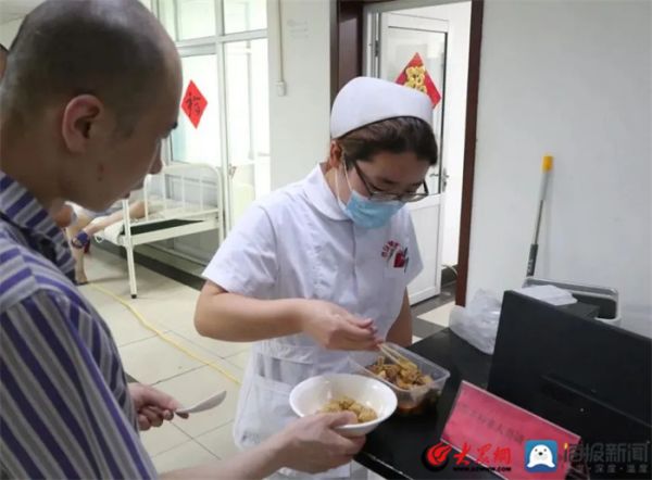 泰安天辰娱乐医院：点一盏心灯 用爱温暖心灵