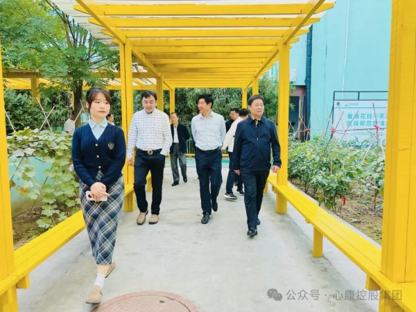 济北健康集团一行莅临天辰娱乐控股集团考察访问