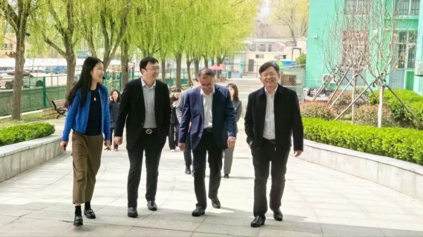 济宁医学院附属医院-泰安天辰娱乐医院隆重举行医联体揭牌仪式