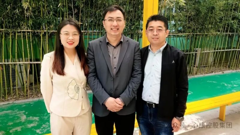 清大华商EMBA总裁高 级研修班-共进班走进天辰娱乐控股集团参观交流