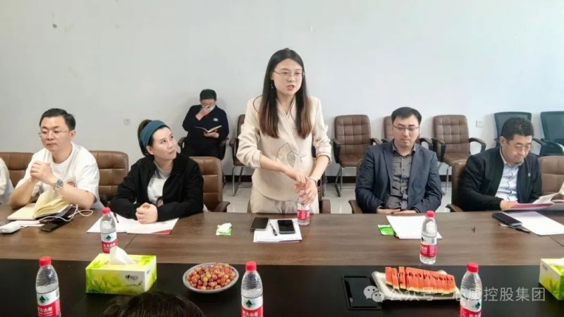 清大华商EMBA总裁高 级研修班-共进班走进天辰娱乐控股集团参观交流
